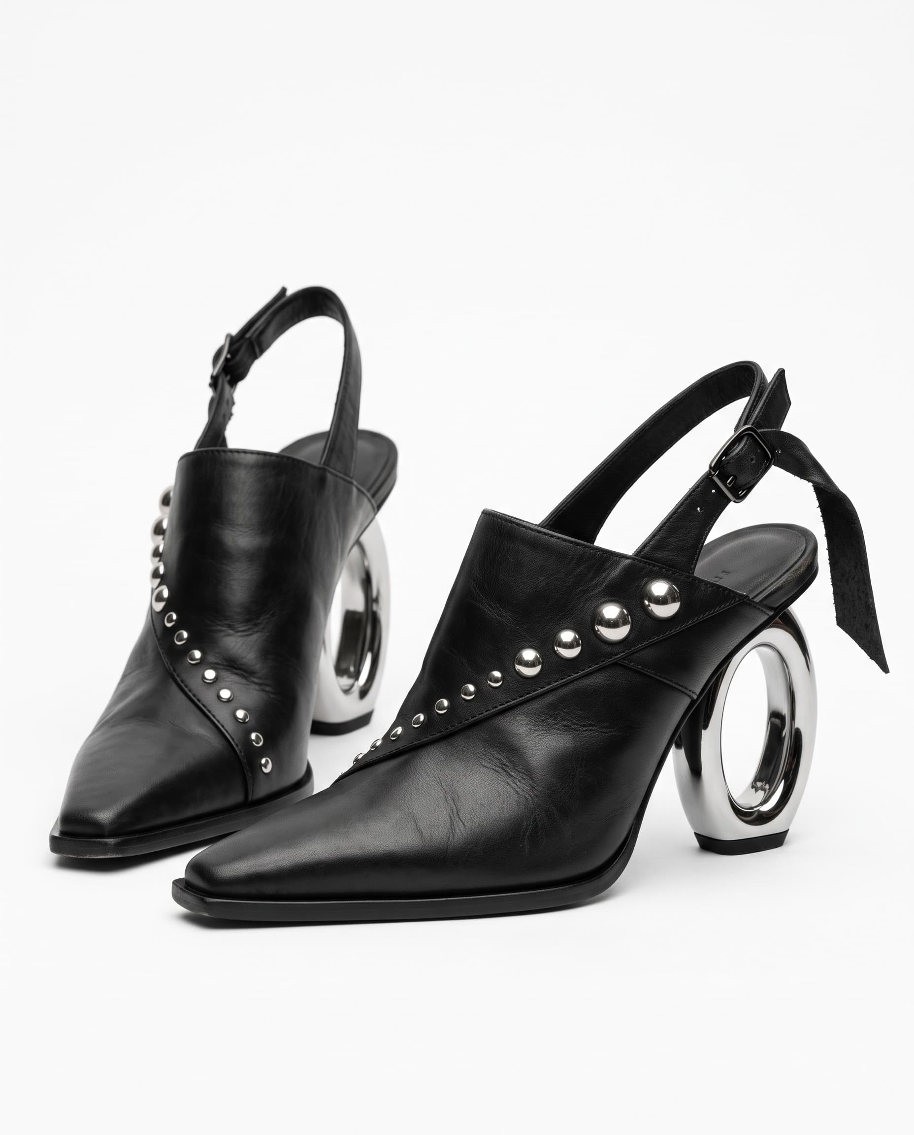 Orbit Heel, view 1
